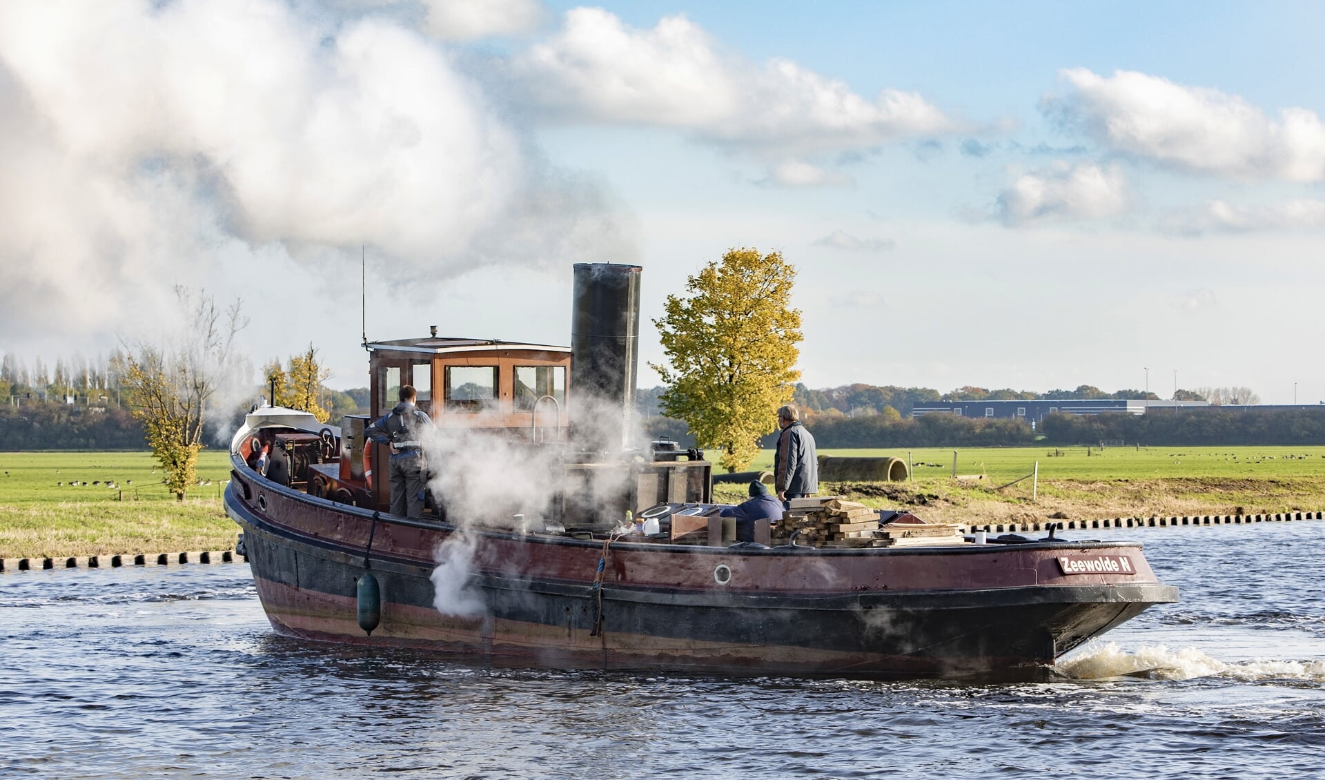 Sinterklaas Komt Op Echte Stoomboot Naar Nijkerk Stadnijkerk Nl