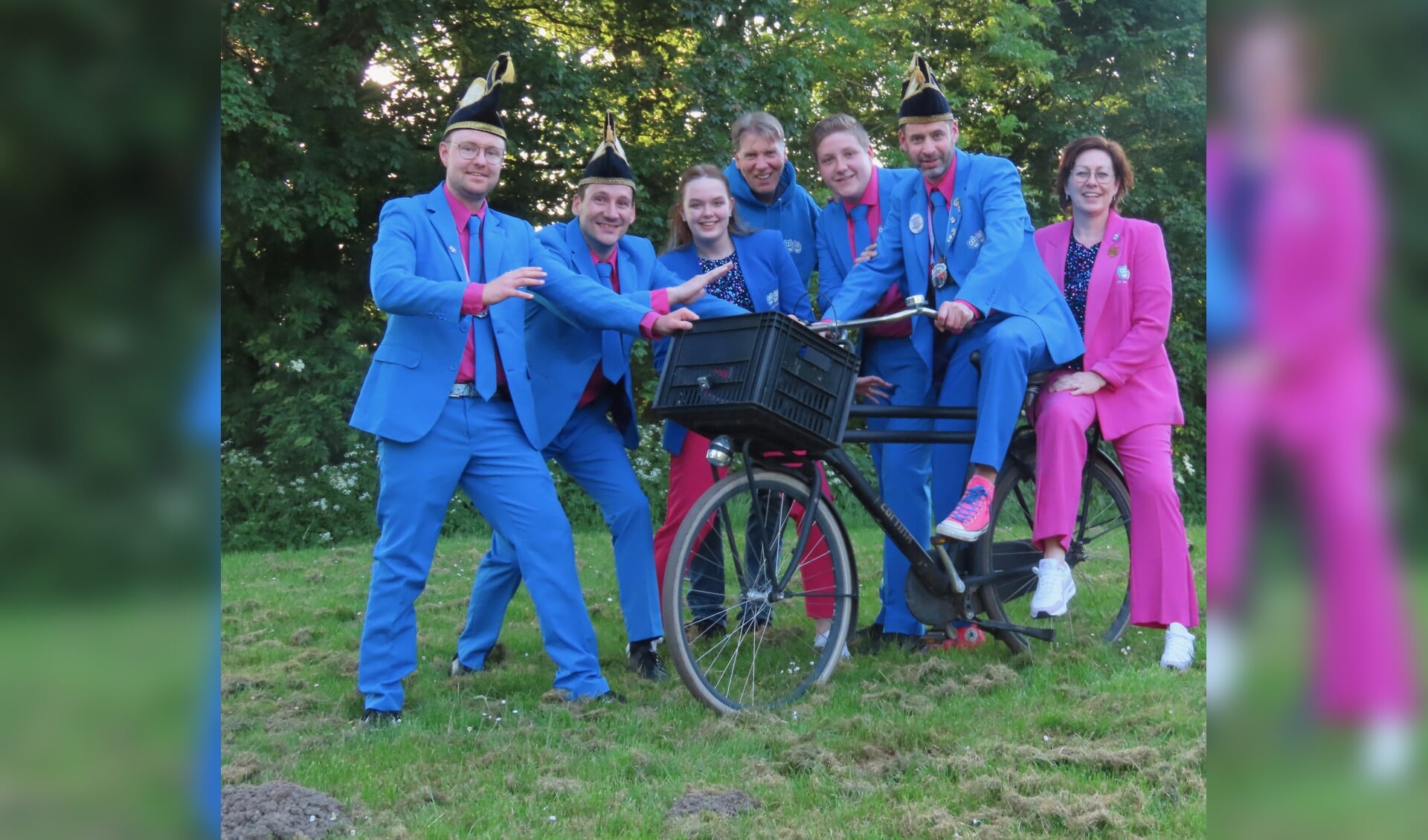 Fiets M Dr In Hilarische Klapper Van Jubileumweekend