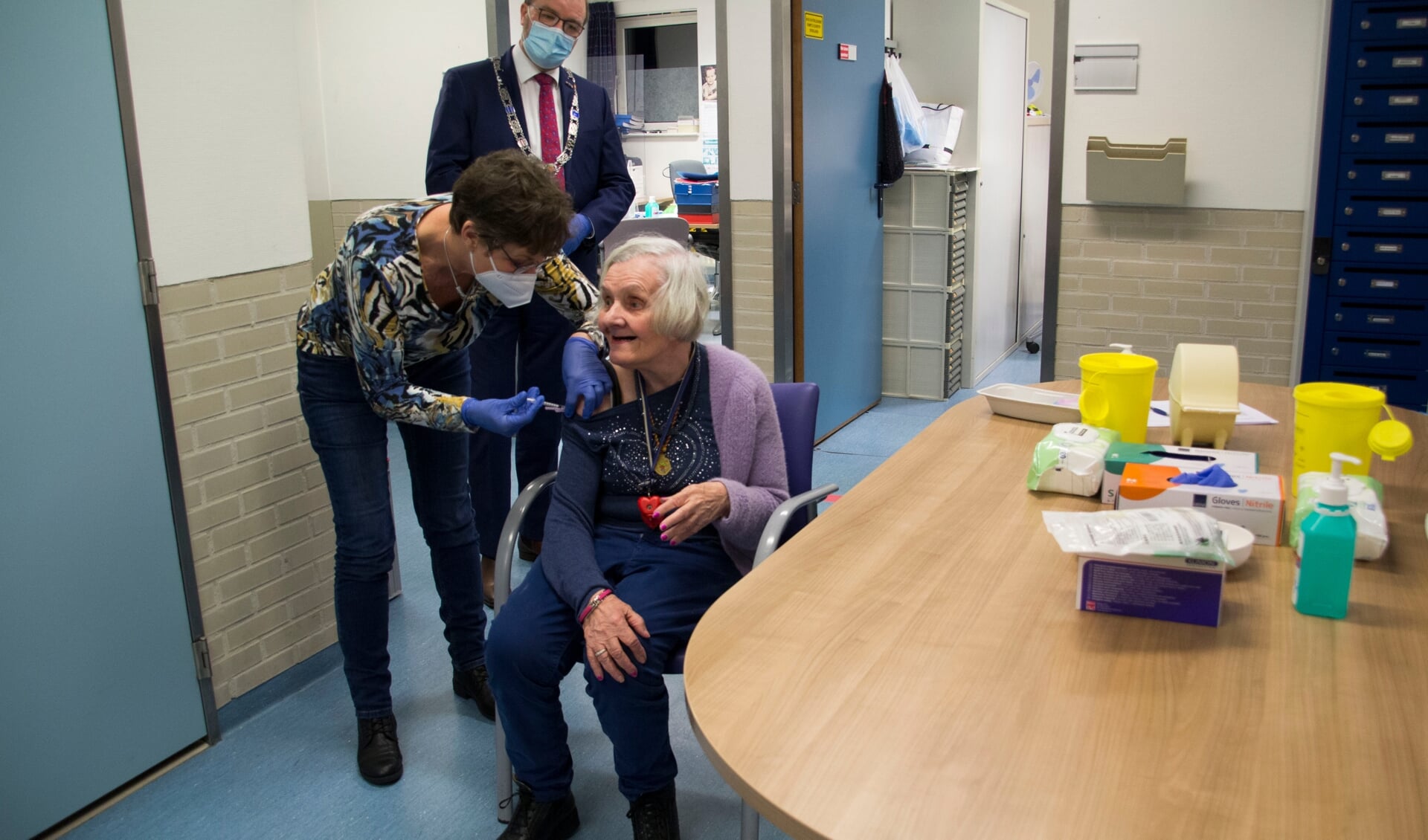 Eerste Vaccinaties Tegen Corona In West Betuwe Al Het Nieuws Uit