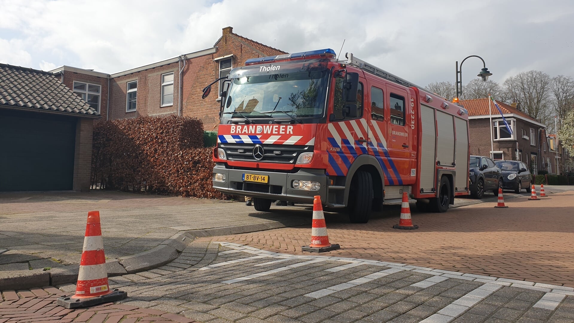 Brandweer Onderzoekt Huis Aan Molenvlietsestraat Voor Mogelijke Brand