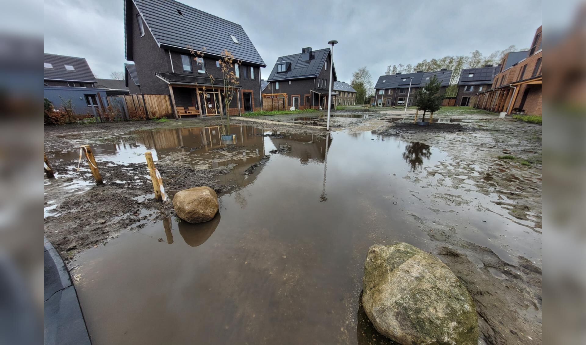 Wateroverlast In Wijk Detmerskazerne Eefde Van Kwaad Tot Erger