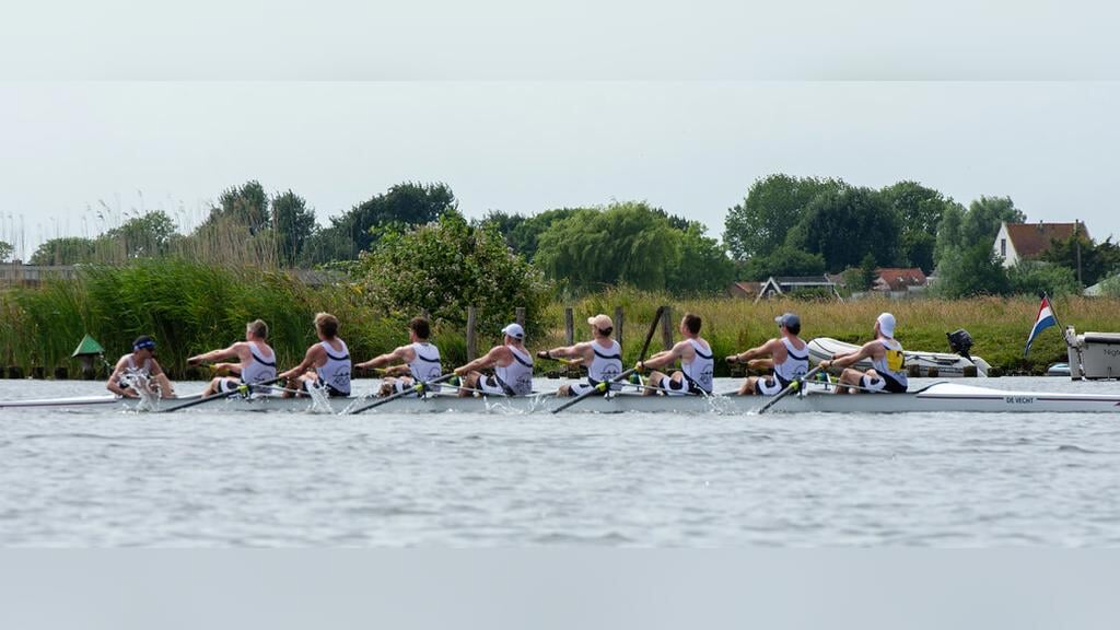 Midzomer Vechtrace Roeien
