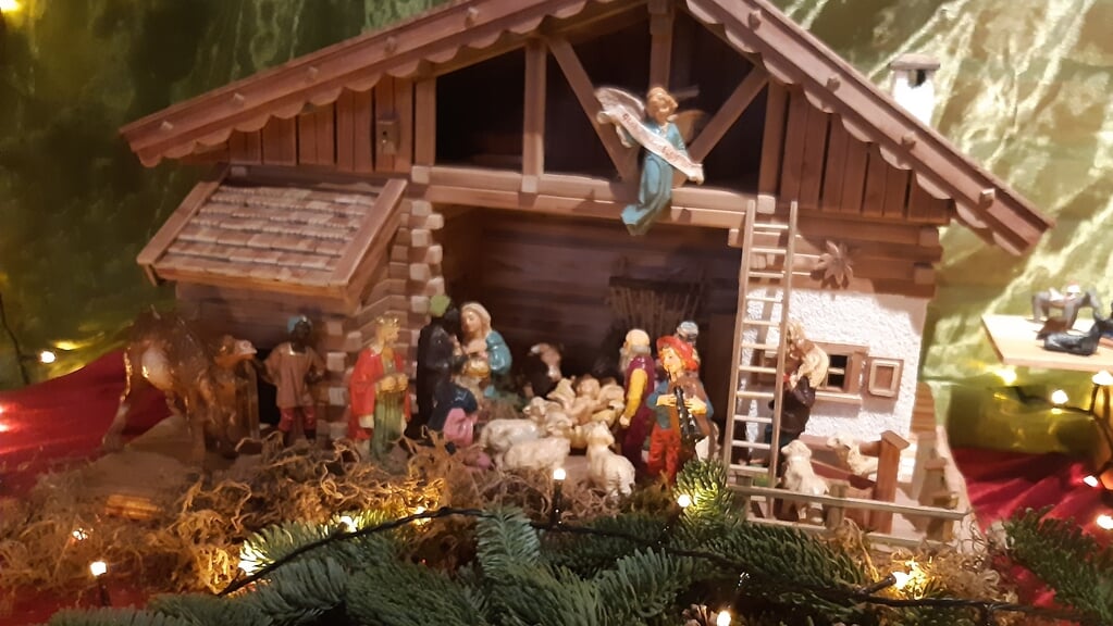 Bewonder meer dan 350 kerststallen