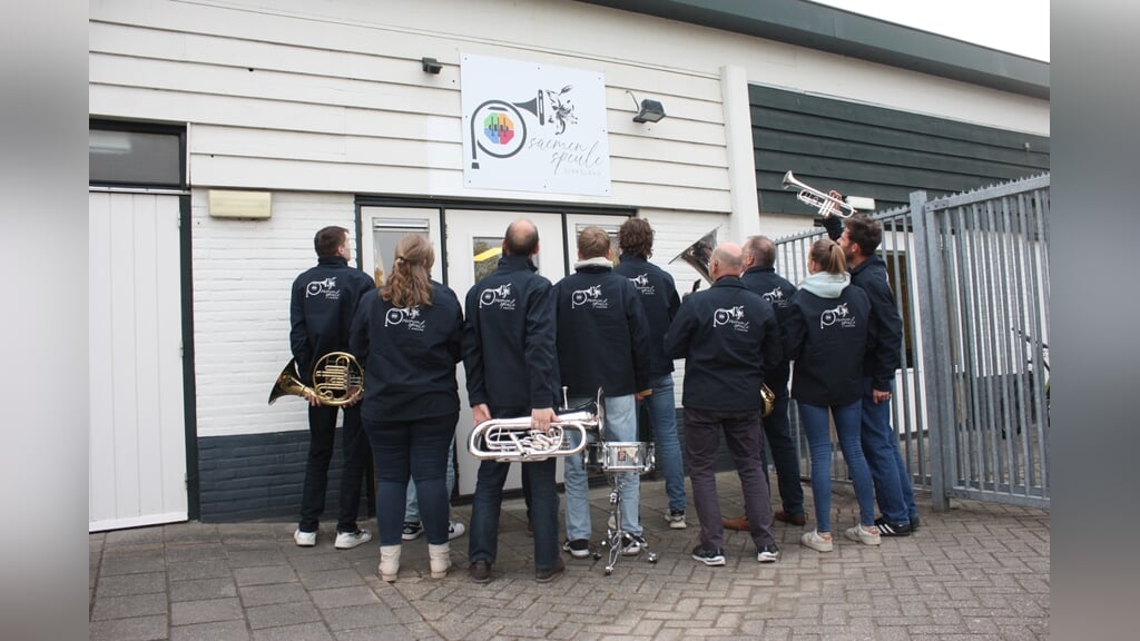 openlucht optreden muziekgroep