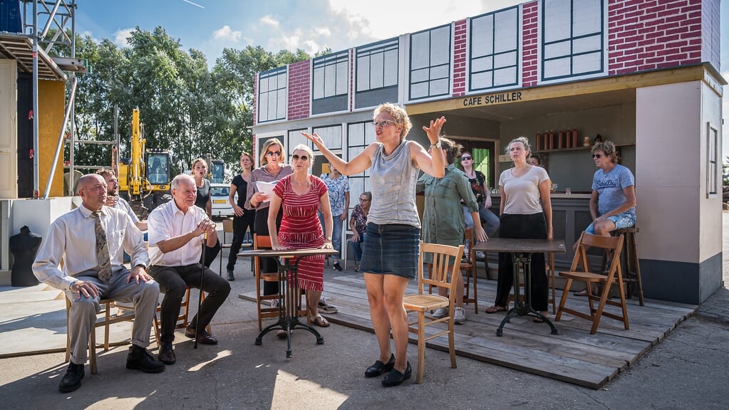 Wat een mooi mens! - Musical Maas & Waal