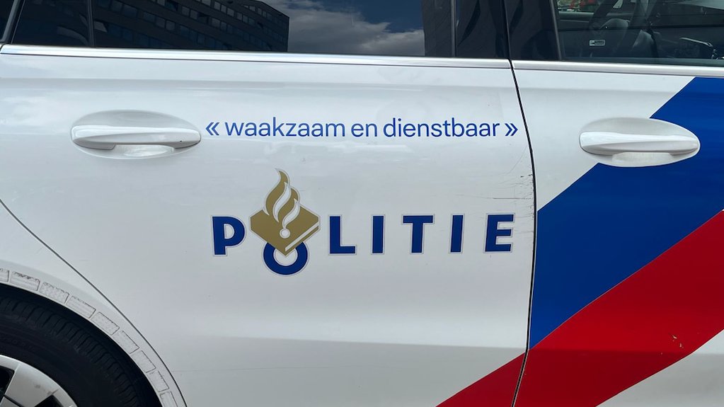 Explosie en korte brand bij woning in Leidsche Rijn, politie doet ...