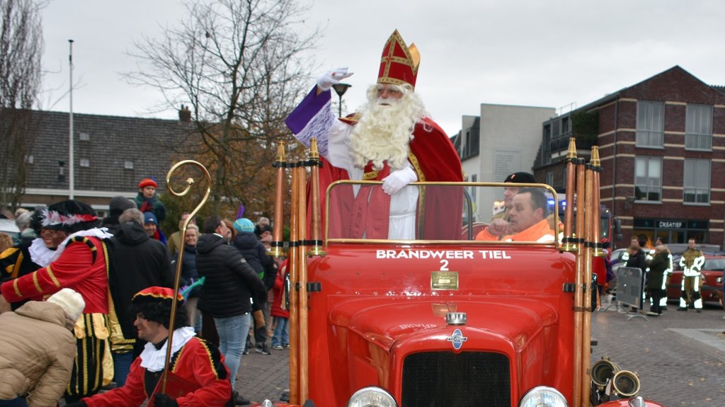 Sinterklaasvoorstelling met goochelaar Jesse