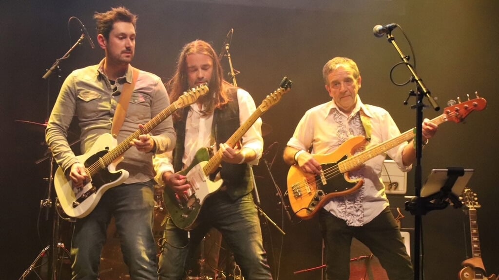 Status Quo tributeband Back to Back in de Muziekzolder Maasdijk