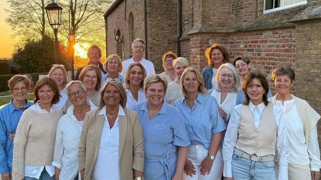 Popkoor Join In zingt in Kijfhoekkerk