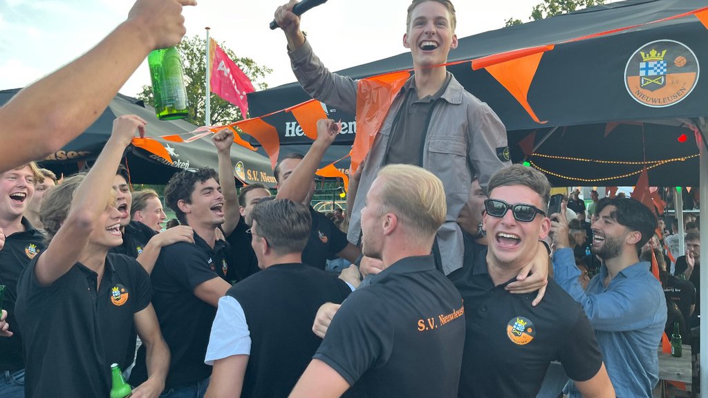 volkszanger Fons Veurink.