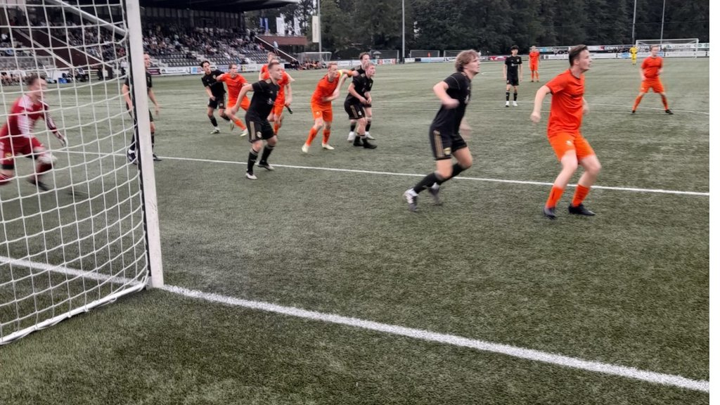 S.V. Nieuwleusen tegen Winterswijk.