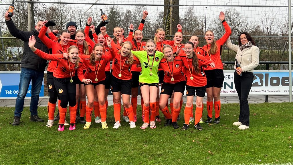 S.V. Nieuwleusen team MO15-1. Eigen foto S.V. Nieuwleusen.