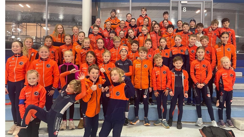 de deelnemers aan de clubwedstrijd. Bron