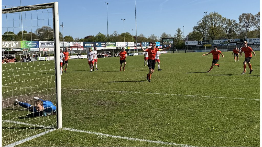 moment uit de wedstrijd. Eigen foto S.V. Nieuwleusen.