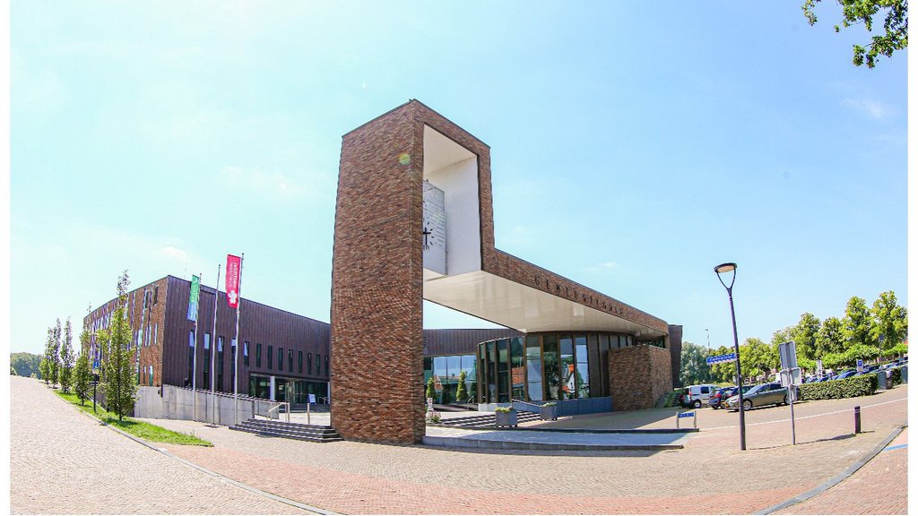 gemeentehuis Dalfsen. Archieffoto Marcel van Saltbommel.