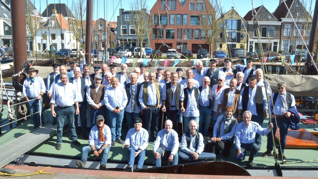Harlinger Skúmkoppen met Piter Wilkens in Makkum