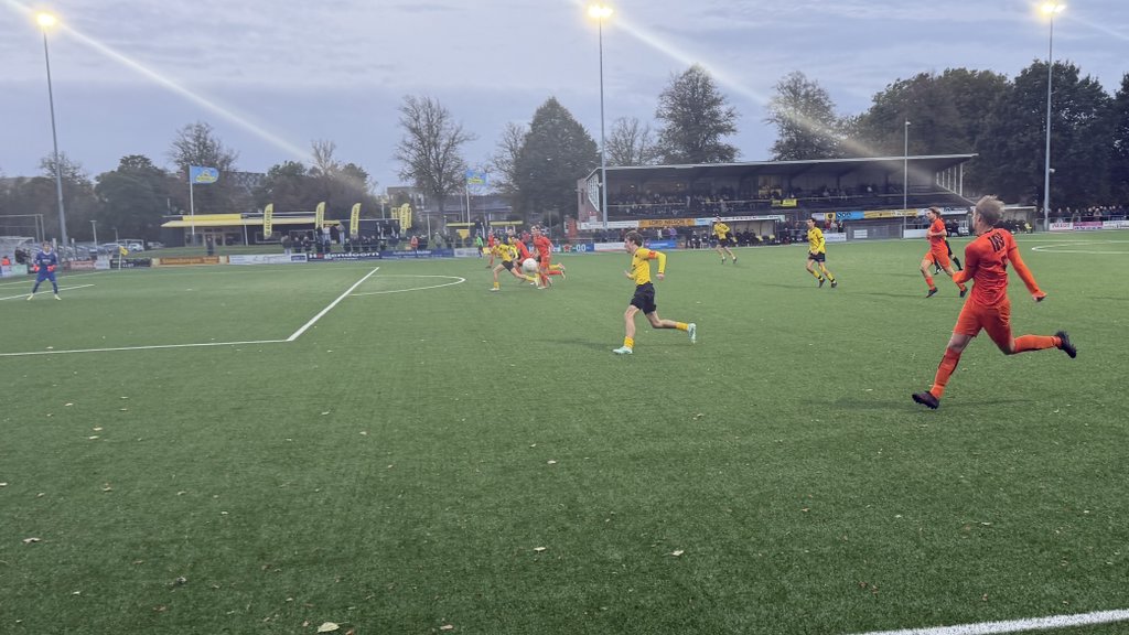 S.V. Nieuwleusen hele wedstrijd in de achtervolging.