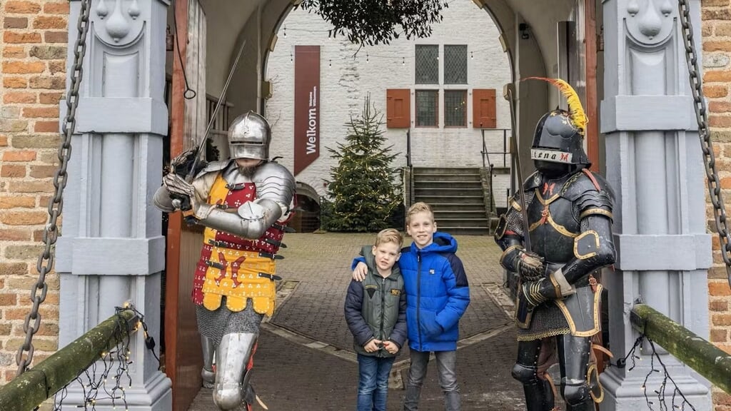 Ridders en jonkvrouwen op bezoek in kasteel Ammersoyen
