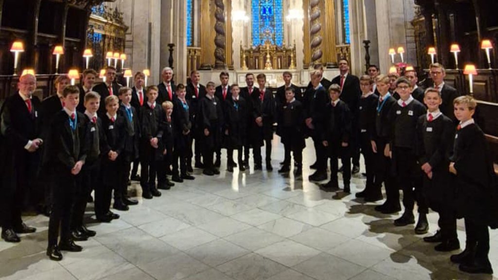 Gorcum Boys Choir op reis naar Engeland