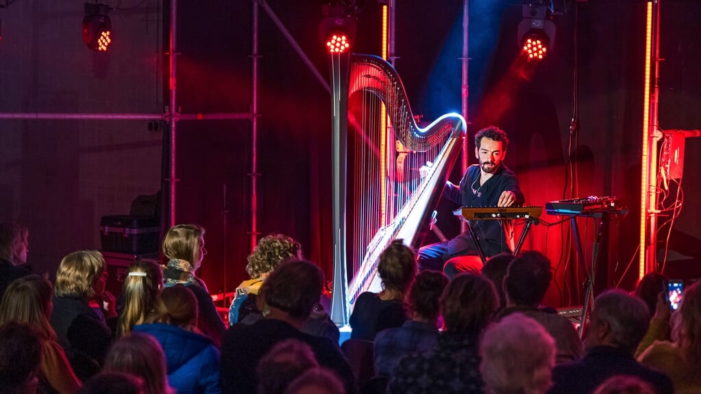 Bijzonder weerzien met harpist Remy van Kesteren in De Vegafabriek: Harp zoals je die nog nooit geho