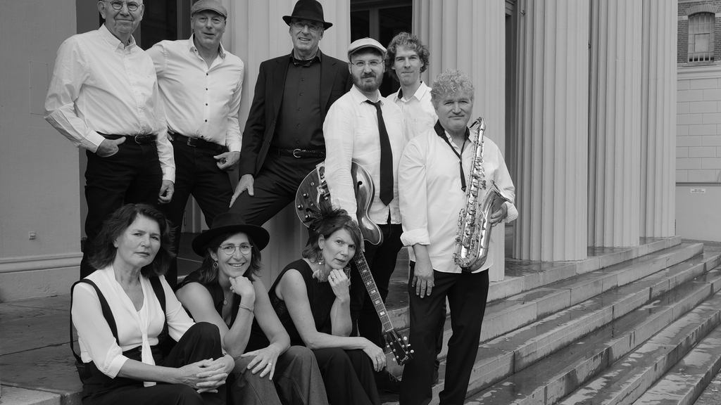 Leonard Cohen Revival Band in De Oostkerk