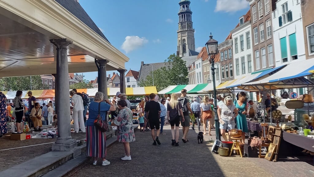 Rommelmarkt op de Graanbeurs/Damplein