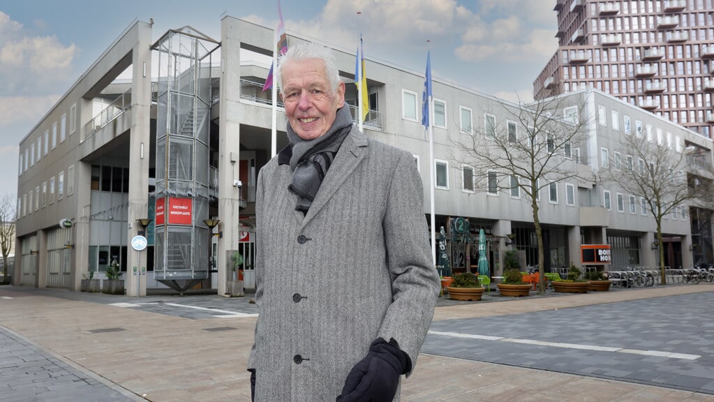 Oud-stedenbouwkundige Brans Stassen bij De Voetnoot. (Foto: Fred Rotgans)