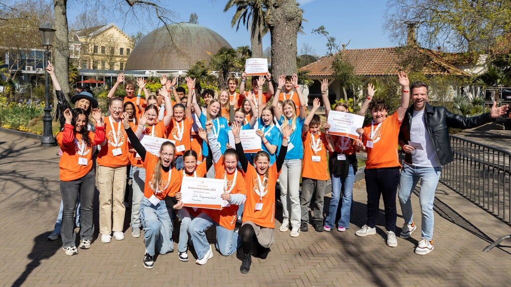 De winnaars van de regiofinale op 7 april in het Artis-Planetarium Amsterdam. (Foto: Renáta Katona.)