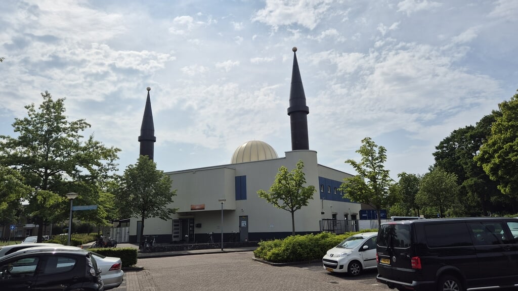 De moskee in Staatsliedenwijk (Foto: Almere DEZE WEEK)