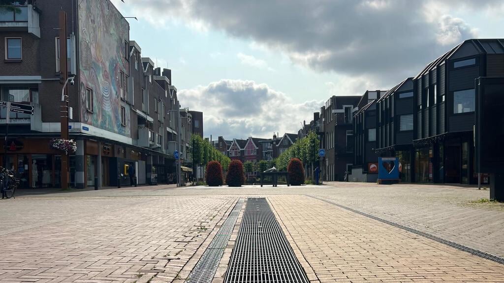 Het centrum van Haven is opgefrist en ligt er weer mooi bij (Foto: Almere DEZE WEEK)