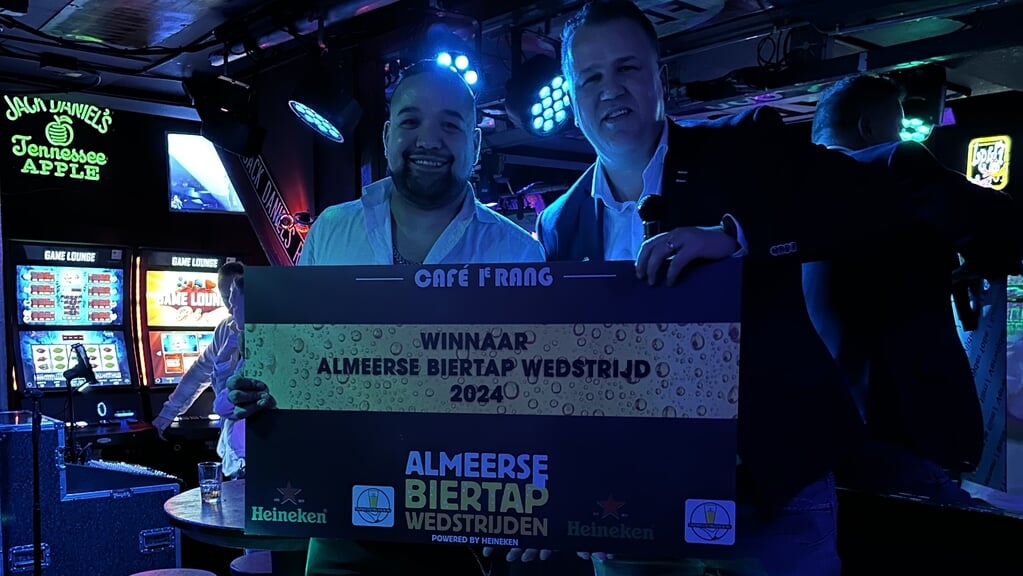 Vorig jaar werd Gerhard Kroon van Café 1e Rang zelf uitgeroepen tot beste tapper van Almere. (Foto: aangeleverd)