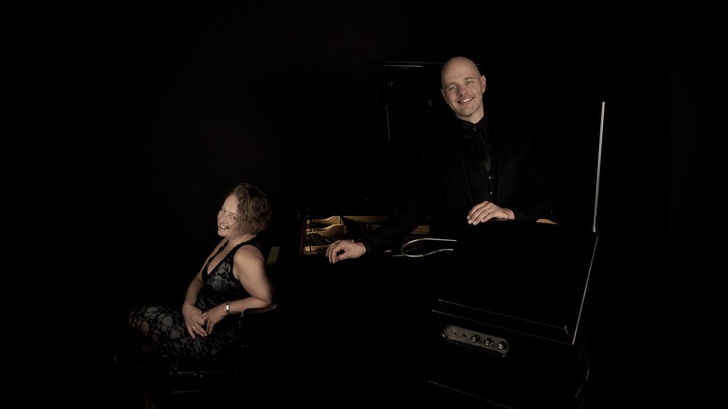 Theremin en piano centraal