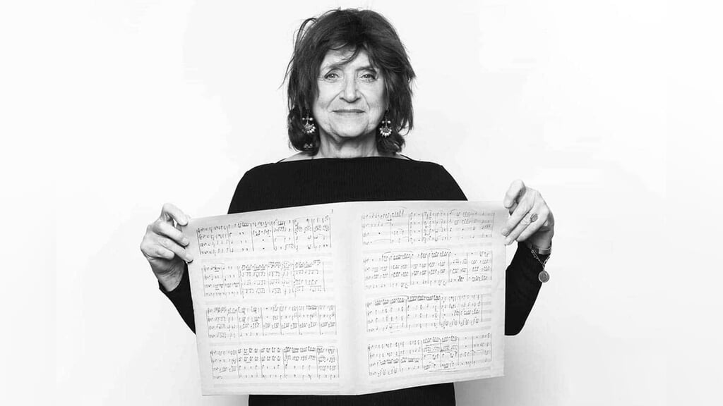 Olga Zuiderhoek met ‘Wat er ook gebeurt er klinkt muziek’
