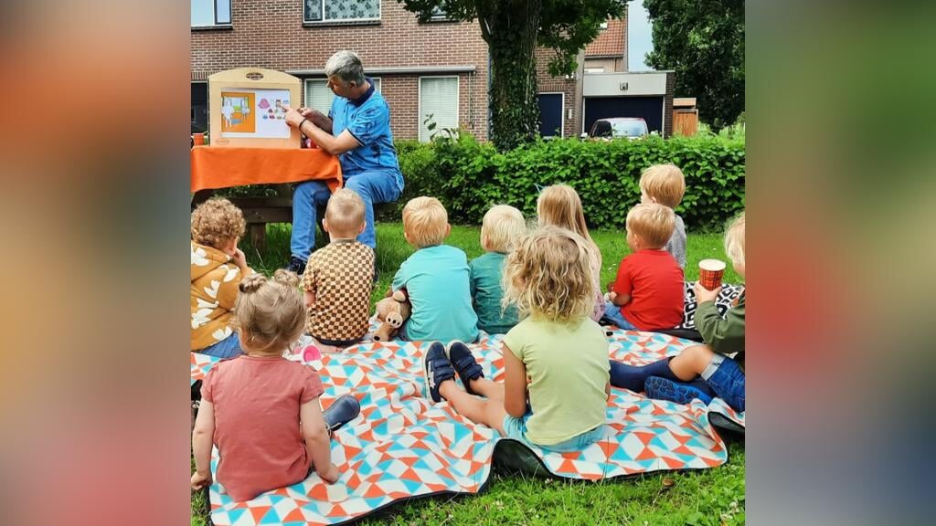 Voorleesfeestje Eikenlaan Speeltuin Asperen
