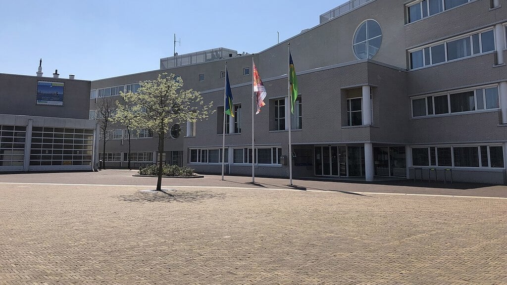 Gemeentehuis Zeewolde (Foto: Hay Kranen)