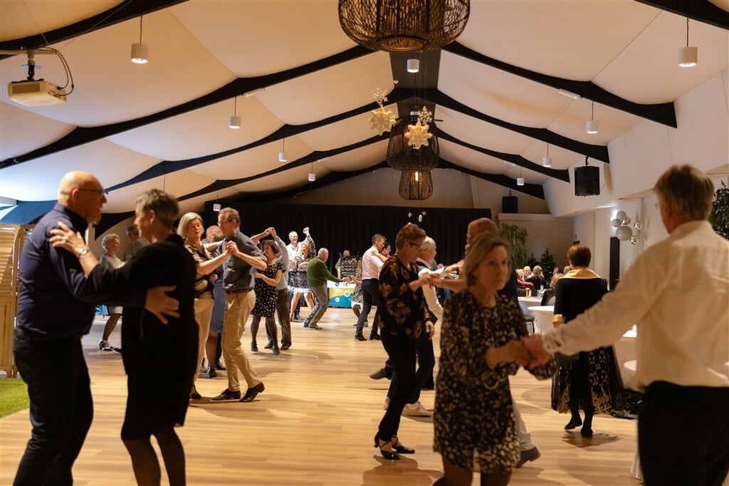 Voetjes van de vloer in Almkerk