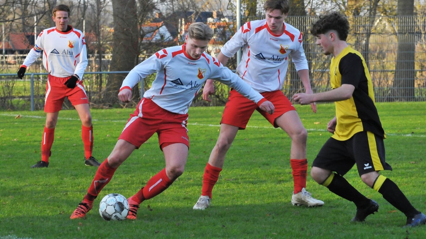 Ezinge aan de bal, maar de punten gingen naar Stedum.