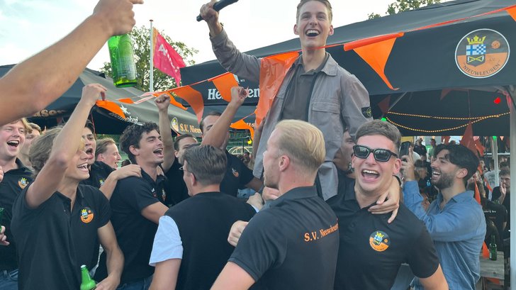 volkszanger Fons Veurink.