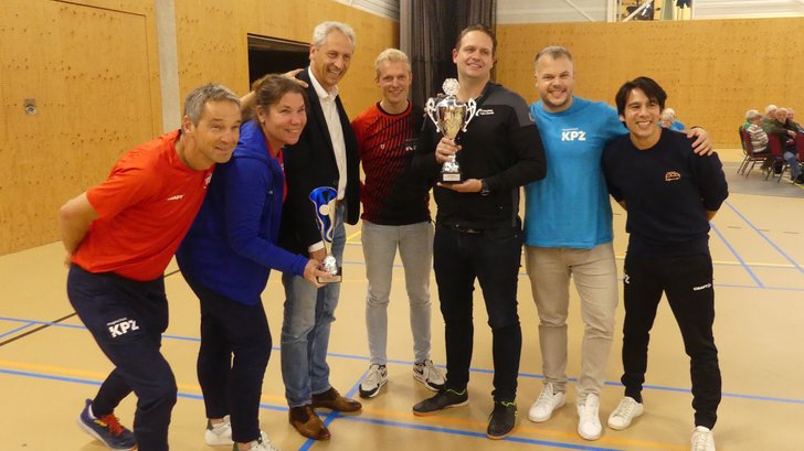 Het winnende team KPZ samen met wethouder Jan Uitslag.