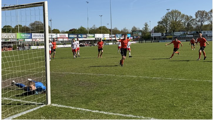 moment uit de wedstrijd. Eigen foto S.V. Nieuwleusen.