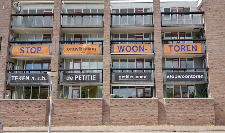 Ook bewoners zijn niet blij met de plannen voor het Havenhoofd. (Foto: aangeleverd)