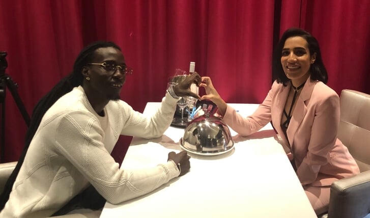 Jason Wolff tijdens de clipshoot in het Van der Valk Hotel Almere. (Foto: aangeleverd)