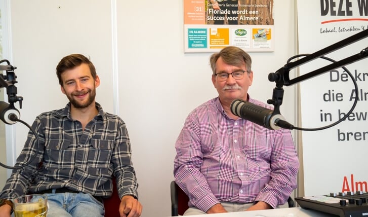 Links Kjell van Wijlandt van de Partij voor de Dieren, rechts René Dekker van AP/OPA. (Foto: Almere DEZE WEEK)