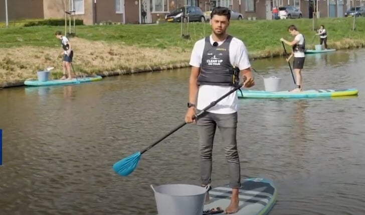 Surfer Kiran Badloe is ambassadeur van Clean up on Tour.