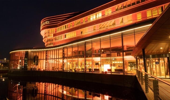 Het plan van aanpak van het college voor de huisvesting van statushouders viel vrijdag 2 juni op de deurmat van het Provinciehuis. (Arhieffoto: aangeleverd)