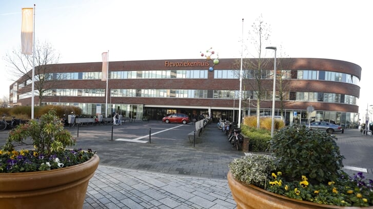 Het Flevoziekenhuis in Almere. (Archieffoto: Fred Rotgans)