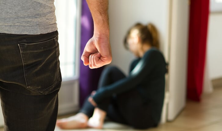 Huiselijk geweld komt in Almere veel en vaak voor. (Foto: AdobeStock)