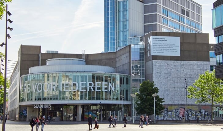 Het stadhuis van Almere (Archieffoto: gemeente Almere)