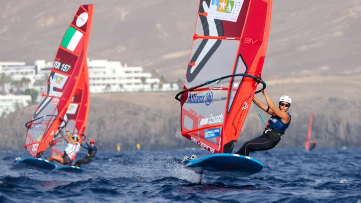 Sara Wenneks in actie (Foto: Watersportverbond)