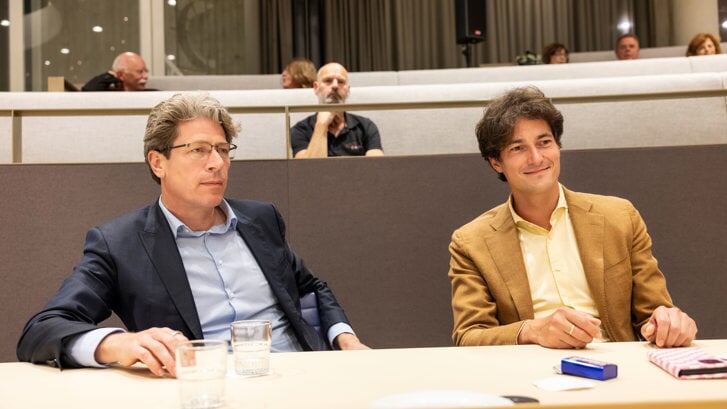 Paul Tang (links) en Micha Mos (Foto: Feenstra fotografie)